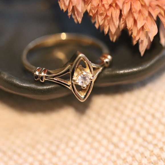 "Settling Stars" | The truth will find you | Vintage Inspired Diamond Ring - Picture 6 of 14